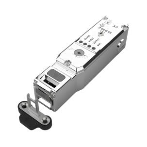 Chave de segurança KL3-SS-Z-RR inox com RFID, liberação por solenoide, retenção 3000N e proteção IP67/IP69K